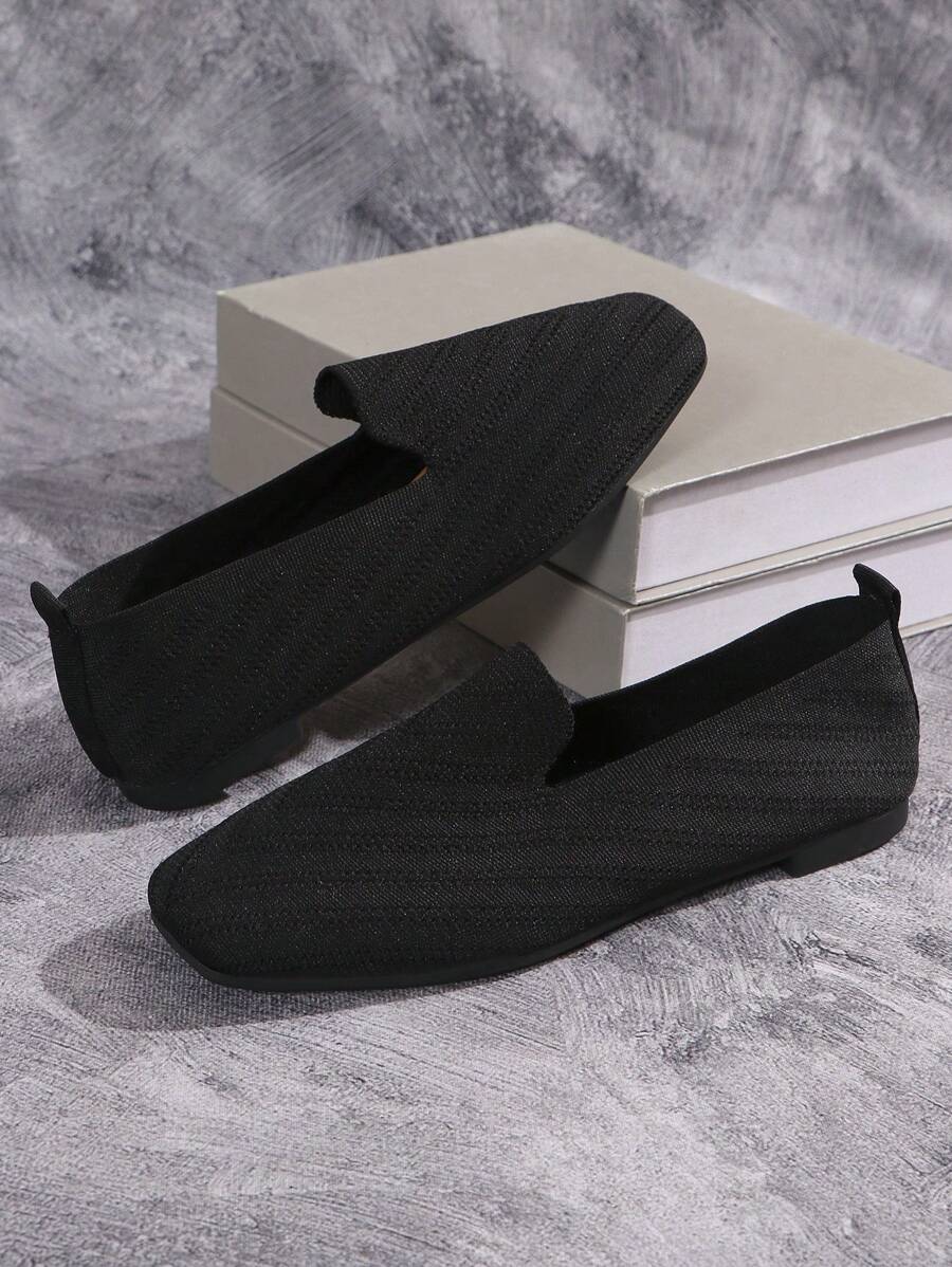 Nuevos mocasines sin cordones para mujer, zapatos holgados de empeine bajo en color negro, adecuados para todas las estaciones, primavera/verano