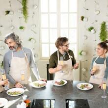 可重复使用的塑料香槟杯 6 盎司/180 毫升，大容量酒杯，适合新年派对、圣诞节庆典、结婚周年派对 - 彩色 - 查看 10