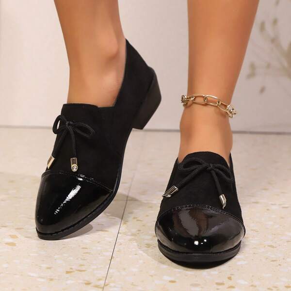 Flache Leder-Loafer Damenschuhe, britischer Stil Neu 2025 Herbst Frühling Lackleder flache Lässig Slipper mit tiefer Öffnung