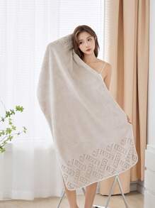 1 条涤纶浴巾，颜色多样，热压 LOVE 字母图案，大号矩形 80*160 厘米或小号面巾/手巾 34*75 厘米，吸水快且柔软，适用于浴室、厨房、旅行、礼品、健身房、海滩、酒店、沙龙，男女通用，四季皆宜 - 彩色 - 查看 11