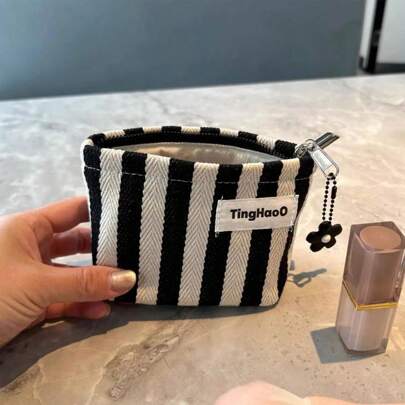 Portable Travel Mini Makeup Bag, Multifunctional Cosmetic Pouch For Sanitary Napkins, Lipsticks, Coin Purse Makeup Organizer Makeup Storage Bag Mini Pouch Travel Small Makeup Case Accessories Make Up Holder Brush Bag Make Up Container Cosmetic Bag Travel Essentials Ladies Accessories Travelling Stuff School Supplies Make Up Bag Holiday Essentials Makeup Bags Makeup Pouch Holiday Winter 2024 Back To School Supplies