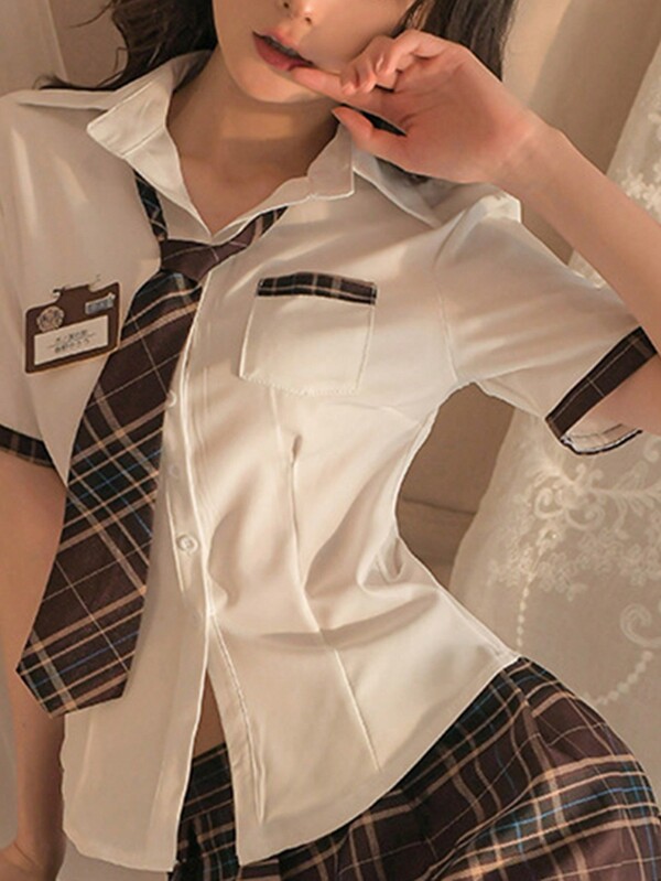 Halloween, Christmas, Valentine's Day Role-Playing Popular Cute School JK Uniform, School Style Pleated Skirt Set (Self-Hanging Badge), Sexy Yet Pure, Cute Yet Futuristic, Fashionable Charm Item