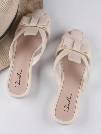 Women Bow Detail Knot PVC Slippers Open Toe Hollow Out Flat Thick-Soled Fashionable Versatile Indoor And Outdoor Anti-Skid Half-Bath Slippers