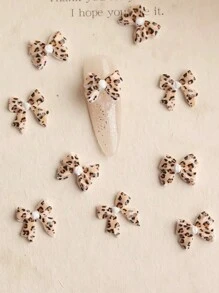 Bolsa de 30 piezas Lazo de cinta 3D con estampado de leopardo Y2K aplanado, lazo de mariposa versátil para decoración de arte de uñas, joyería, manualidades, decoración de birretes de graduación, decoración de estuches de teléfonos, accesorios de uñas de San Valentín, decoración de uñas diaria.