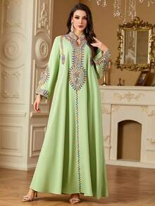 Vestido largo de manga larga con cuello en V, bordado de lentejuelas y cordón de amarre, estilo árabe para primavera/verano, modesto kaftan - Verde - Ver 4