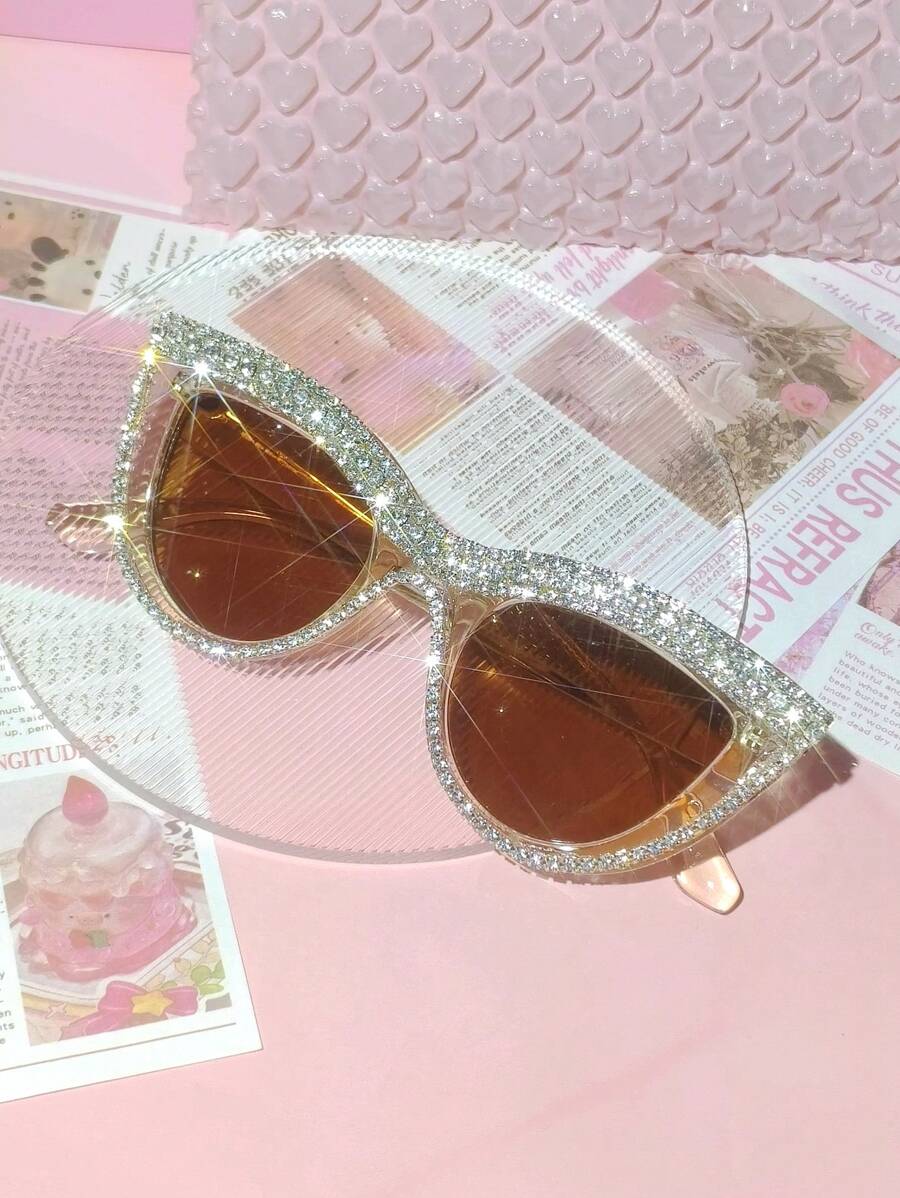 1 chiếc kính mắt mèo đính đá thời trang cho nữ, phụ kiện tiệc/lễ hội sang trọng Y2K, dễ thương & thời trang, thích hợp cho bãi biển, tiệc theo chủ đề (kèm theo khăn lau) ngày lễ tình nhân - những viên kim cương lấp lánh - Xem 1