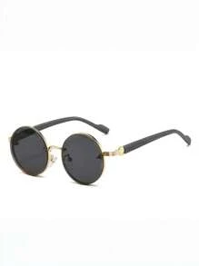 1 par de gafas unisex con marco de metal negro redondo, gafas sofisticadas de moda vintage punk para fotografía callejera, esenciales de viaje, primera opción para fiestas, atuendo diario, pesca, viajes, campamentos en vacaciones de verano en la playa, al aire libre y viajes