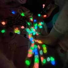 Glow In The Dark Tuinkiezelstenen Voor Tuin- En Wandelpaddecoratie, DIY Decoratieve Lichtgevende Stenen, Greate A Magical Garden, Aquariumdecoratie, Landschapsarchitectuur, Kerstversieringen Of Bruiloftsdecoratie (0,3 inch - 0,43 inch), Valentijnsdag