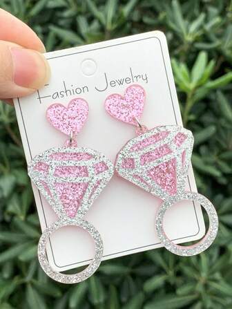 1 pereche cercei de mireasă în formă de inimă cu stras, cercei eleganți acrilici cu strălucire intensă, potriviți pentru femei, purtați zilnic