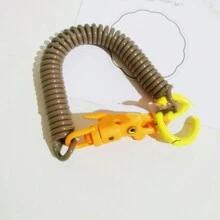 قلاب مفتاح كوردي هاتف اللون متعدد قابل للسحب، زنبرك بلاستيكي كويلي مطاطي لسلسلة مفاتيح، قلاب مناسب للاستخدام المدرسي