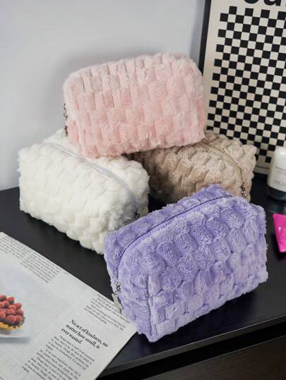 1Piece Plush Fabric Striped Texture Cosmetic Bag Large Capacity Minimalist Makeup Bag Plush Makeup Bag, Travel Makeup Bag, Large Capacity Cosmetic Bags For Women, Aesthetic Cosmetic Organizer, Preppy Cosmetic Bag For Purse Summer Travel, Vacation Home Bathroom Decor Holiday Makeup Organizer Bathroom Accessories Back To School