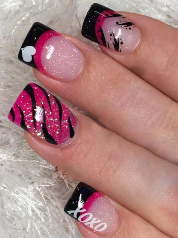 24 Peças Unhas Quadradas Curtas, Unhas Criativas de Dia dos Namorados Românticas de Amor Francesas Falsas, Unhas de Arte, Unhas Postiças, Vestidos de Noiva Presente do Dia dos Namorados. Suprimentos de Unhas