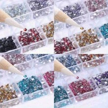 12 rejillas de piedras de imitación de diferentes tamaños para decoración de uñas 3D, gemas acrílicas, perlas, accesorios y suministros para manicura y decoración de uñas