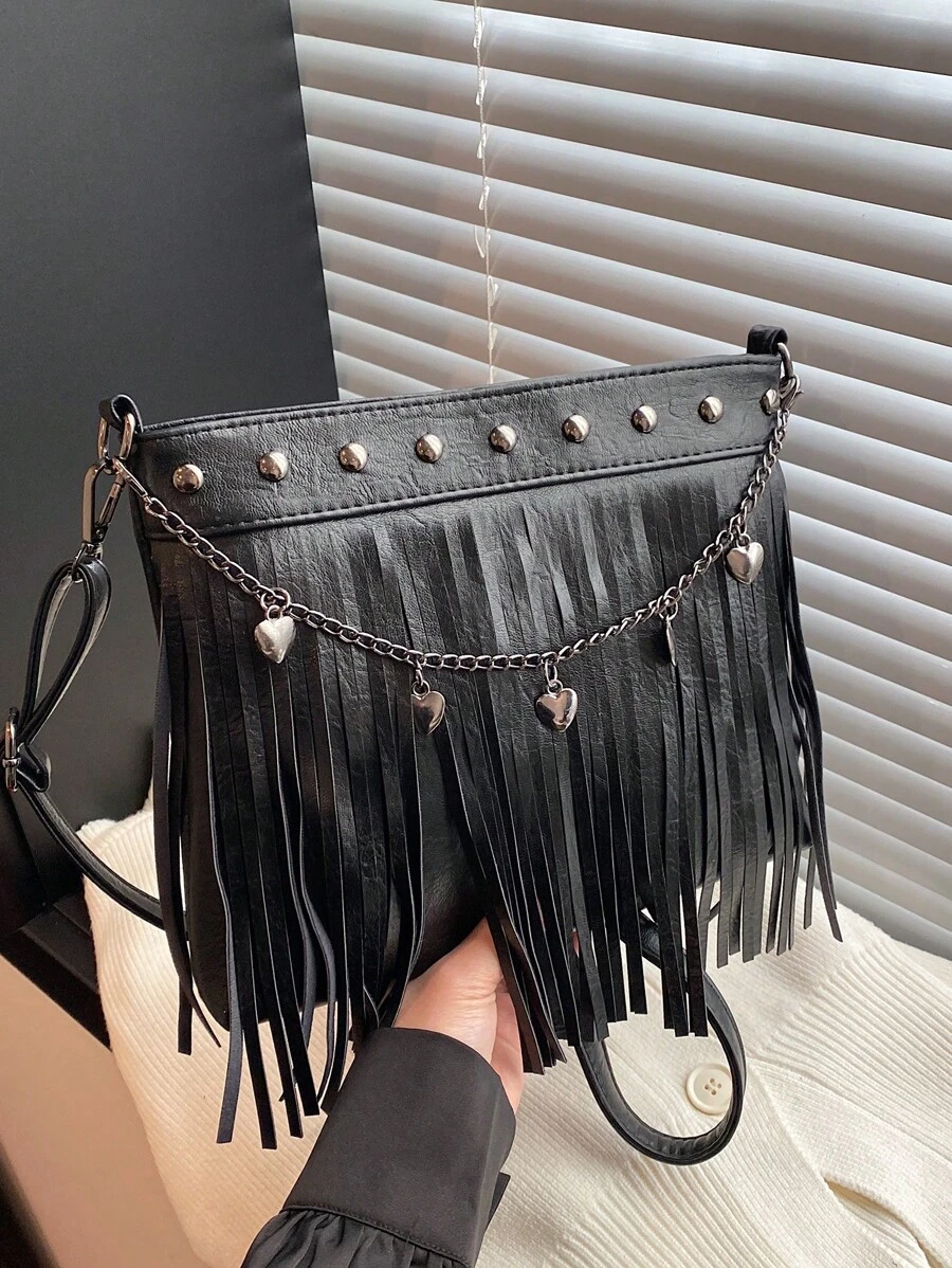 Nueva bolsa bandolera retro con remaches para mujer, bolso de hombro versátil para viajes, citas o el trabajo, con borlas y cadena con forma de corazón