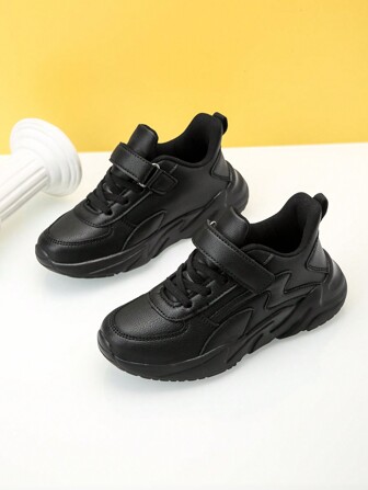 青少年运动鞋，返校休闲运动鞋，EVA 轻质防滑耐用鞋底，PU 皮革鞋面易于保养