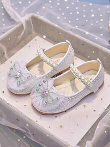 1 双女孩亮片水晶蝴蝶结皮革正装鞋，闪亮公主鞋适合日常穿着、派对和正式礼服，所有季节 - 米色 - 查看 2