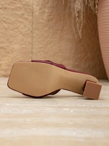 Summer New Fashion Sandals, Wine Red Square Toe Spiral Heels With Gold Ring Buckle, Anti-Slip Wear-Outside Commuting Low Heel Shoes