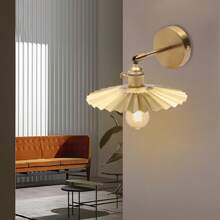 Vintage Brass Metal Wall Sconce: 360° Rotatable Flower Plate Design Wall Lamp Fixture, All Copper E26 Hardwired Light For Farmhouse Living Room, Hallway, And Bedside Decor (Light Source Not Included) - 金色 - 查看 4