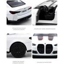 1:36 比例压铸宝马 M4 CSL 跑车模型，车门可开，收藏礼品，生日礼物