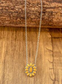 1pc Bohemian Retro Style Women's Pendant Necklace, Composed Of Multiple Round Turquoise Stones, Western Style Women's Chain Necklace, Round Petal Necklace, Suitable For Women's Daily Wear, Holidays Or As A Gift For Friends