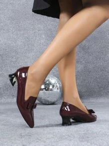 حذاء كعب سهلة الارتداء مغلقة الأصبع بكعب سميك مزينة بفيونكة