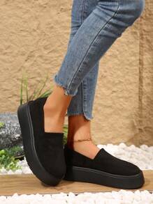 适合矮个子女士的时尚复古厚底系带运动鞋，防滑，天鹅绒材质，秋季新品