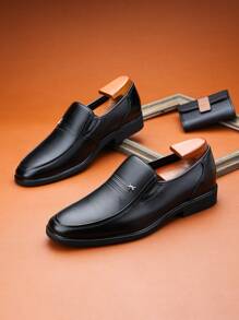 New Style Loafers, Fashionable And Simple Patent Leather Bright Surface Splice Pointed Toe Shoes, Soft And Comfortable Breathable Slip-Resistant Slip-On Casual Shoes, Perfect For Dancing Parties, Graduation Ceremonies, Weddings And Other Casual Occasions For Men