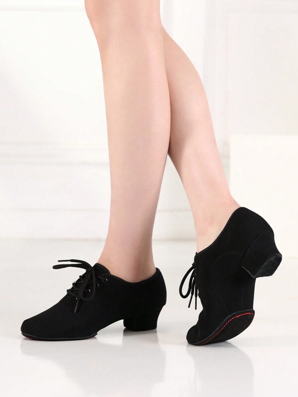 Chaussures de danse latine pour hommes, chaussures de jazz noires à lacets, chaussures de danse professionnelles, chaussures de danse de salon et de salsa, bout fermé avec semelle fendue et talon bas, pour l'enseignement, la pratique et la performance