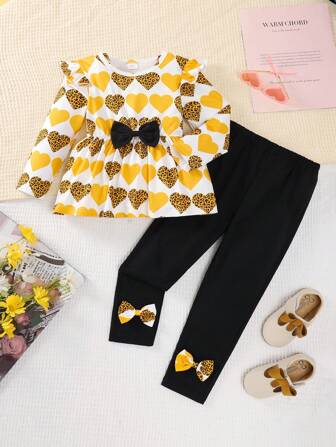 2 件套女孩心形印花长袖连衣裙和休闲裤配蝴蝶结装饰，春/秋