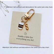 个性化咖啡吊坠，可刻上首字母和礼物/感谢信息 | 钥匙扣配饰 | - 卡其色 - 查看 2
