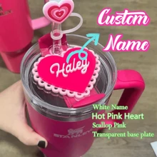 Placa con nombre para San Valentín - Etiqueta con nombre para vaso - Accesorios para taza - Placa con nombre para tapa de vaso - Se ajusta a botellas de agua de 30 u 80 onzas - CORAZÓN ROSA CALIENTE - Ver 1