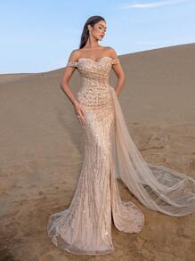 Faeriesty Haute Glamour Gorgeous Sequined Beaded Mermaid Gown With High-Slit Design | Sparkling Luxury Dress For Luxury Weddings, Black Tie Events, Music Festival Main Stage, Neon-Lit City Parties, Or Futuristic Sci-Fi Film Premieres - Champagne - View 9