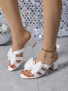 Sandalias de tacón medio gruesas con punta redonda, tiras blancas, hebilla y moño, de 5,5 cm de altura, para mujer. Sandalias romanas clásicas, retro y sexys para boda, fiesta, novia, tallas extra anchas del 41 al 44 - Blanco - Ver 13