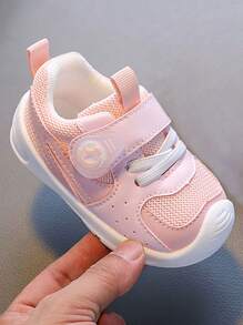 Zapatillas deportivas lindas y elegantes para bebé, con Top impermeable y suela blanda antideslizante, aptas para niños y niñas de 6 meses a 3 años, para usar tanto en interiores como en exteriores en cualquier época del año, con cierre de y banda elástica, fáciles de poner y quitar