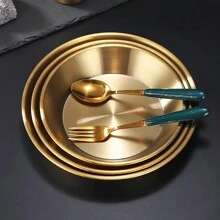 1 pièce Plateau de service en acier inoxydable de couleur dorée avec design de poignée, convient pour la maison/l'hôtel/le restaurant/le barbecue/le sashimi/les pâtes/le dessert et le fruit, l'assiette de dîner, l'assiette de barbecue, l'assiette de collation, le plateau à pizza, les fournitures de cuisine, Noël, la Saint-Valentin, le Nouvel An, cadeau