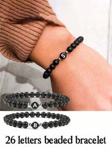 Brazalete de cuentas de piedra negra esmerilada de 6 mm Pulsera con 26 letras iniciales del nombre con cuerda elástica para regalos de pareja, amistad y familia