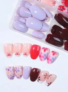 96 Peças/Caixa (4 Modelos Mistos) Unhas Postiças Curtas Ovais com Laço, Design de Unhas em Formato de Coração, Unhas Francesas Adesivas de Ajuste Perfeito, Inclui: 1 Peça de Cola de Gelatina e 1 Lixa de Unha, Unhas Francesas para Uso Diário de Mulheres e Meninas, Suprimentos de Unhas para Festas Rave