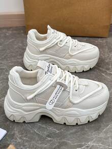 Femmes Baskets mode simples à bout rond bicolore, Décontractées et épaisses, Vintage basse avec semelle épaisse, Chaussures de sport confortables pour l'extérieur