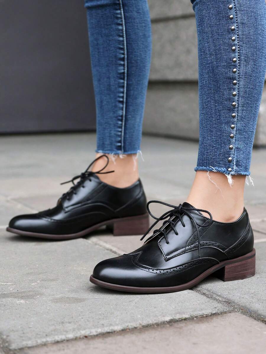 Women's Pointed Toe Lace-Up Brogue Pumps Fashion Mixed Colors Patchwork Block Chunky Heel British Style Flat Oxford Shoes - màu đen - Xem 1