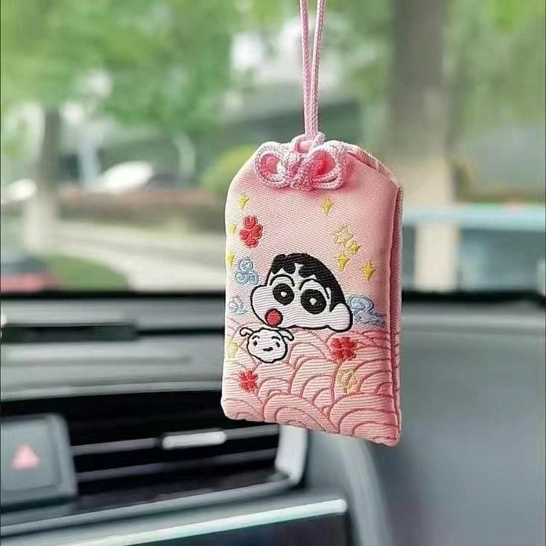 CRAYON SHINCHAN Series Crayon Shin-Chan Embroidered Pendant Kawaii Cute ...
