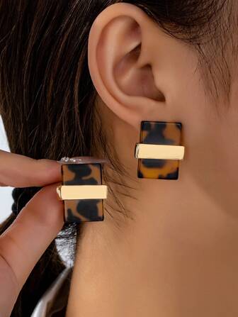 1 对时尚欧美风格优雅简约豹纹耳环，适合日常佩戴和送给女性的礼物