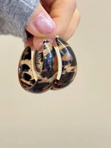 1 Pair Asymmetrical Leopard Acrylic C-Shaped Earrings, Retro High-End Personalized Design Dangle Hoop Earrings, Autumn/Winter - Multicolor - View 2