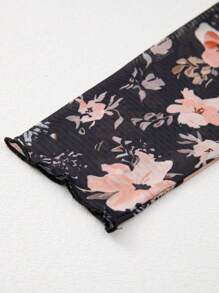 Acelitt Zwarte bloemen mesh coltrui lange mouwen aansluitende blouse