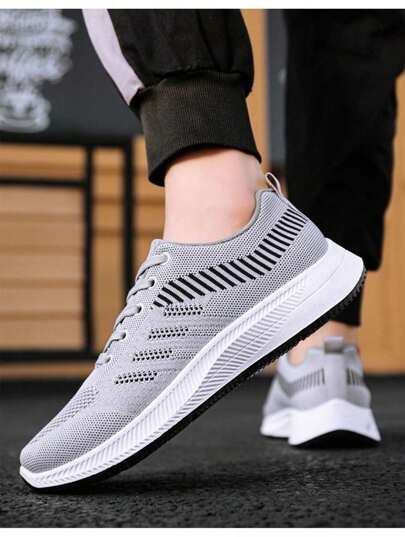 Nuevos zapatos informales versátiles de moda con malla antiolor, Zapatos para correr al aire libre para hombres, Zapatos para correr de malla transpirable para hombres,Zapatillas de tenis ligeras con cordones,2024 Zapatos nuevos para hombres,Zapatillas transpirables para estudiantes de primavera y otoño,Zapatillas deportivas casuales ligeras antideslizantes.