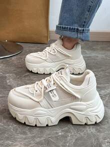 Femmes Baskets mode simples à bout rond bicolore, Décontractées et épaisses, Vintage basse avec semelle épaisse, Chaussures de sport confortables pour l'extérieur