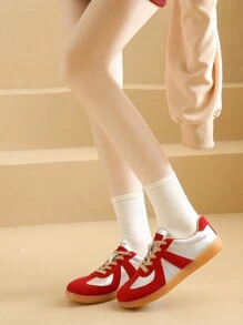 1 Pair Women's Fashion Contrast Color Retro Oxford Shoes, 2025 Spring/Summer/Autumn New Lace-Up Flat Comfortable Casual Versatile Female Shoes, Suitable For Outdoor Activities And Match Any Outfit