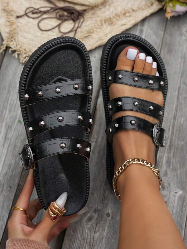 2024 Summer New Arrival Thick Sole Round Toe Rivet Cutout Slippers Women, Fashion Versatile Metal Buckle Strap Roman Sandals In-Stock, Adjustable Buckle