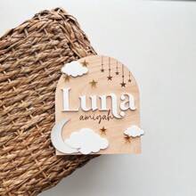 1 pieza Tablero personalizado con luna y nube para anuncio público de nombre, anuncio de nacimiento, accesorios de fotografía con nombres, accesorios de fotografía para recién nacidos, el regalo perfecto, moda de regreso a la escuela