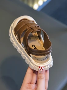 儿童平底凉鞋，2025新款夏季时尚男童沙滩鞋，软底幼儿软底凉鞋，适合夏季