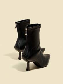 Fall/Winter 2025 Women's Black Suede Ankle Boots And Short Boots, 7cm High Heel, Elastic Slim Fit, Comfortable And Fashionable Boots, Black High Heels, Wine Glass Heel, Oil Leather,Kitten Heels - Black - View 5